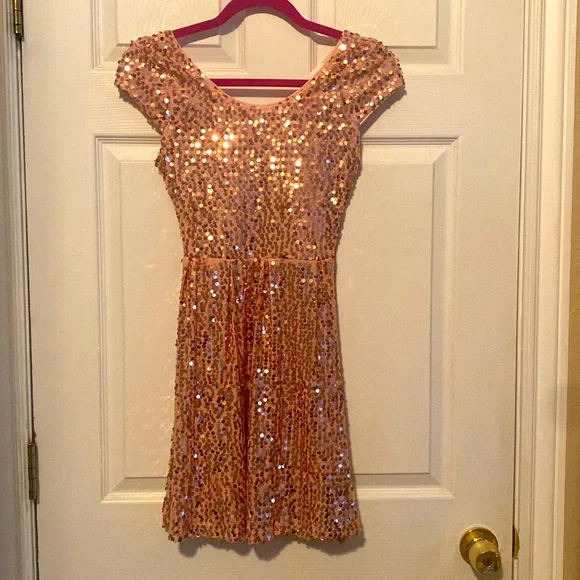 Sparkling pink sequin dress from rue 21, size small, worn once. Beautiful bling! - Picture 1 of 8